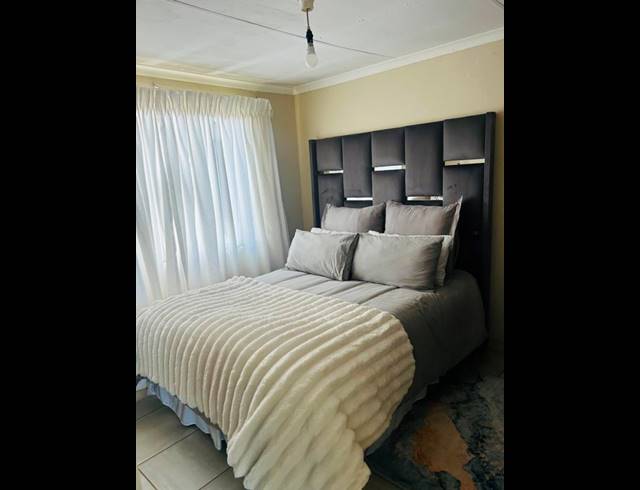 2 BEDROOM PROPERTY TO RENT IN BRAAMFISCHERVILLE